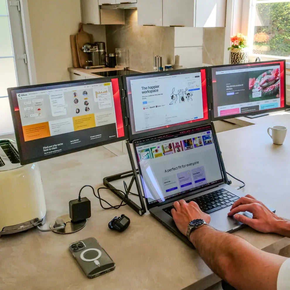 Triple-Screen Foldable Portable Monitor - view 3